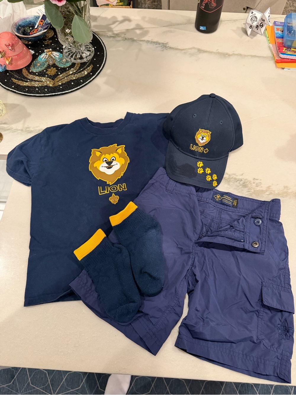 Cub Scouts BSA Lion Uniform Set Youth XS Shirt Shorts Hat Socks